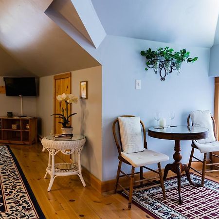 A Hidden Gem Bed And Breakfast Windsor Eksteriør bilde