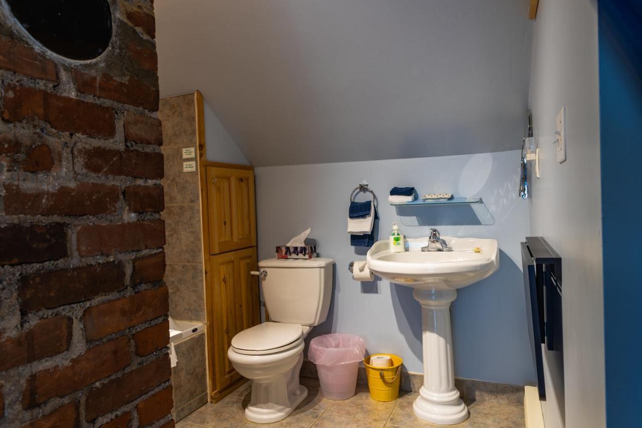 A Hidden Gem Bed And Breakfast Windsor Eksteriør bilde
